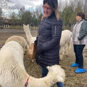 Meet your Posher, Guylaine